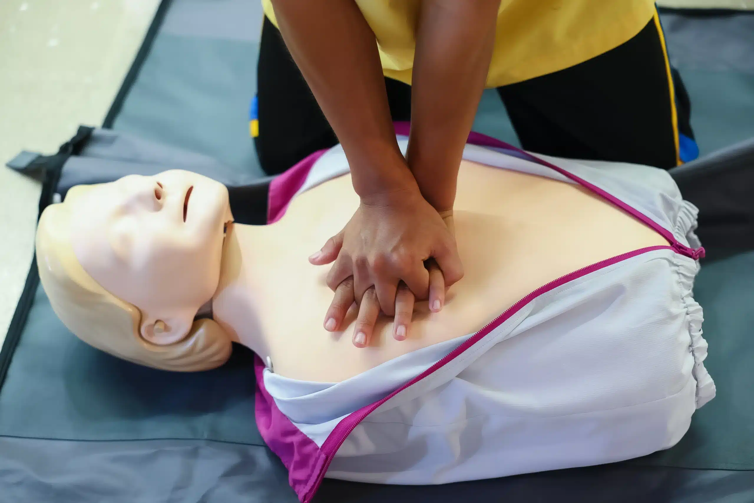 Free CPR Refresher Courses: What to Expect & Where to Find Them